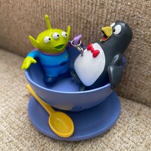 2018 Disney Parks Toy Story Wheezy & Alien Teacup Christmas Ornament RARE